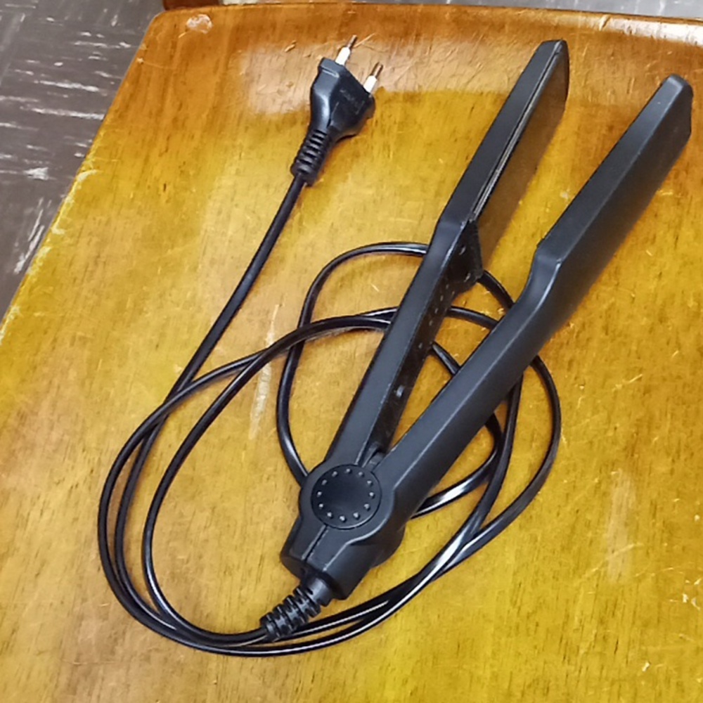 Hair straightener European Plug